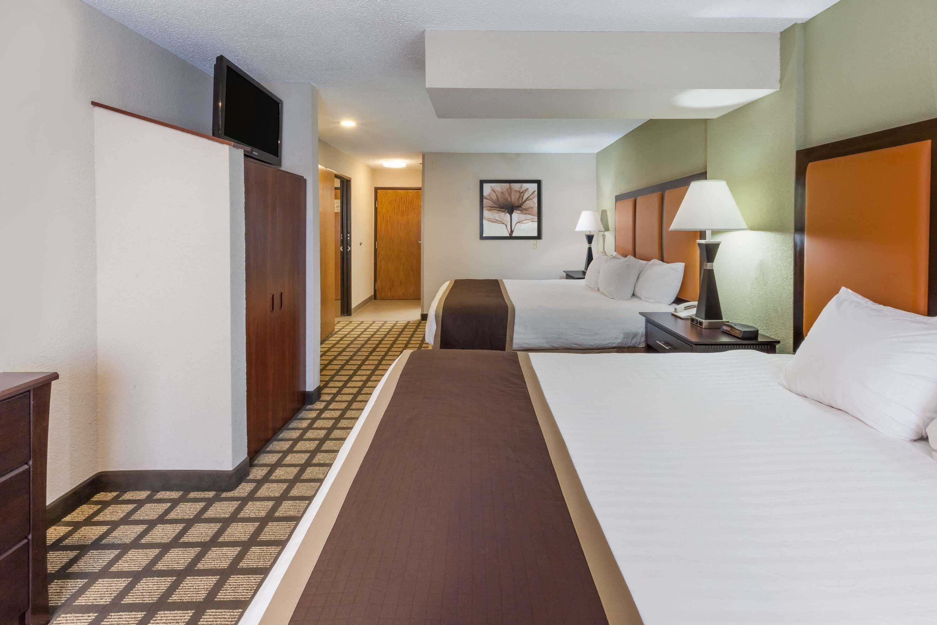 Baymont By Wyndham Gaylord Hotel Eksteriør billede