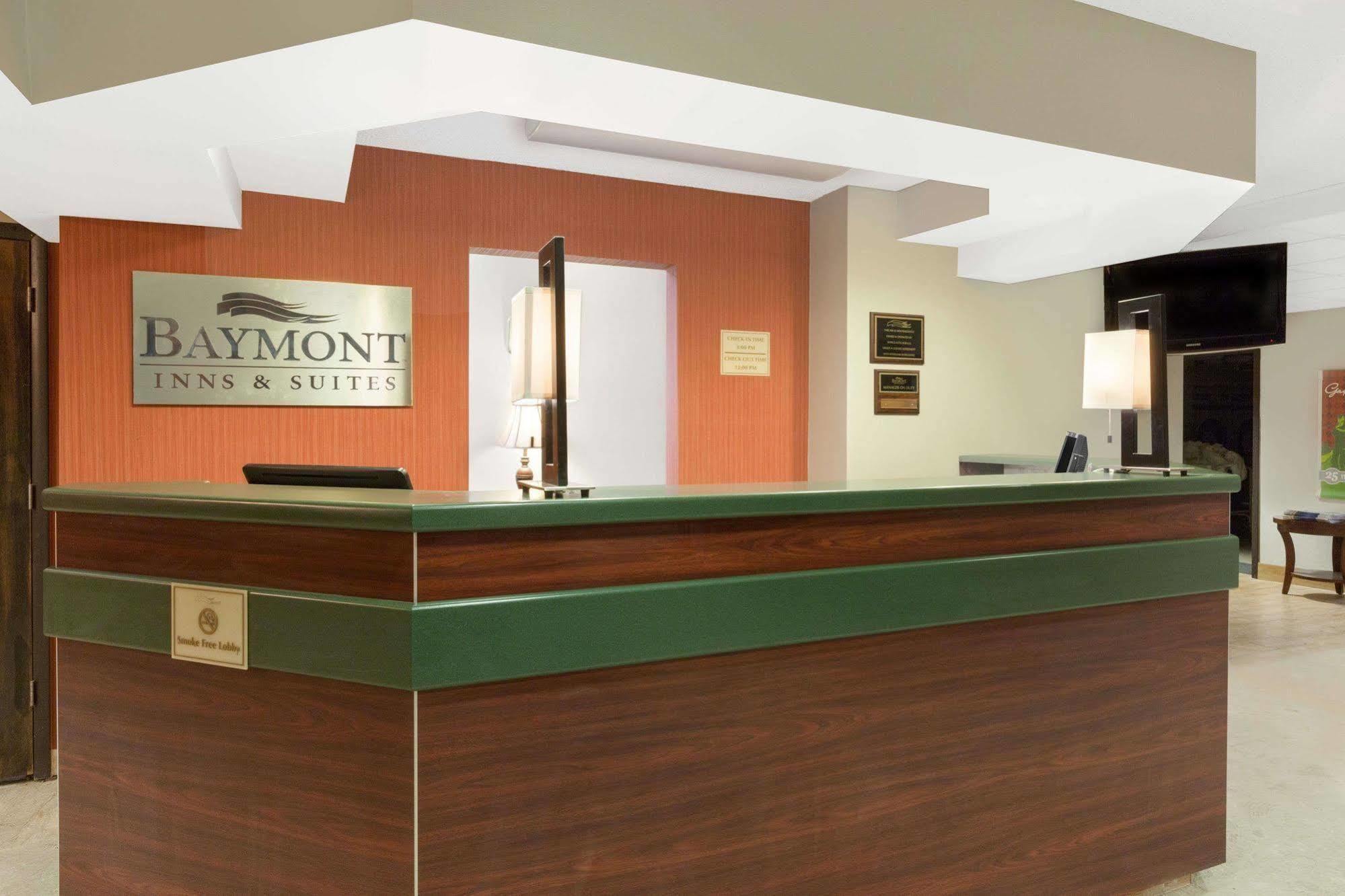 Baymont By Wyndham Gaylord Hotel Eksteriør billede